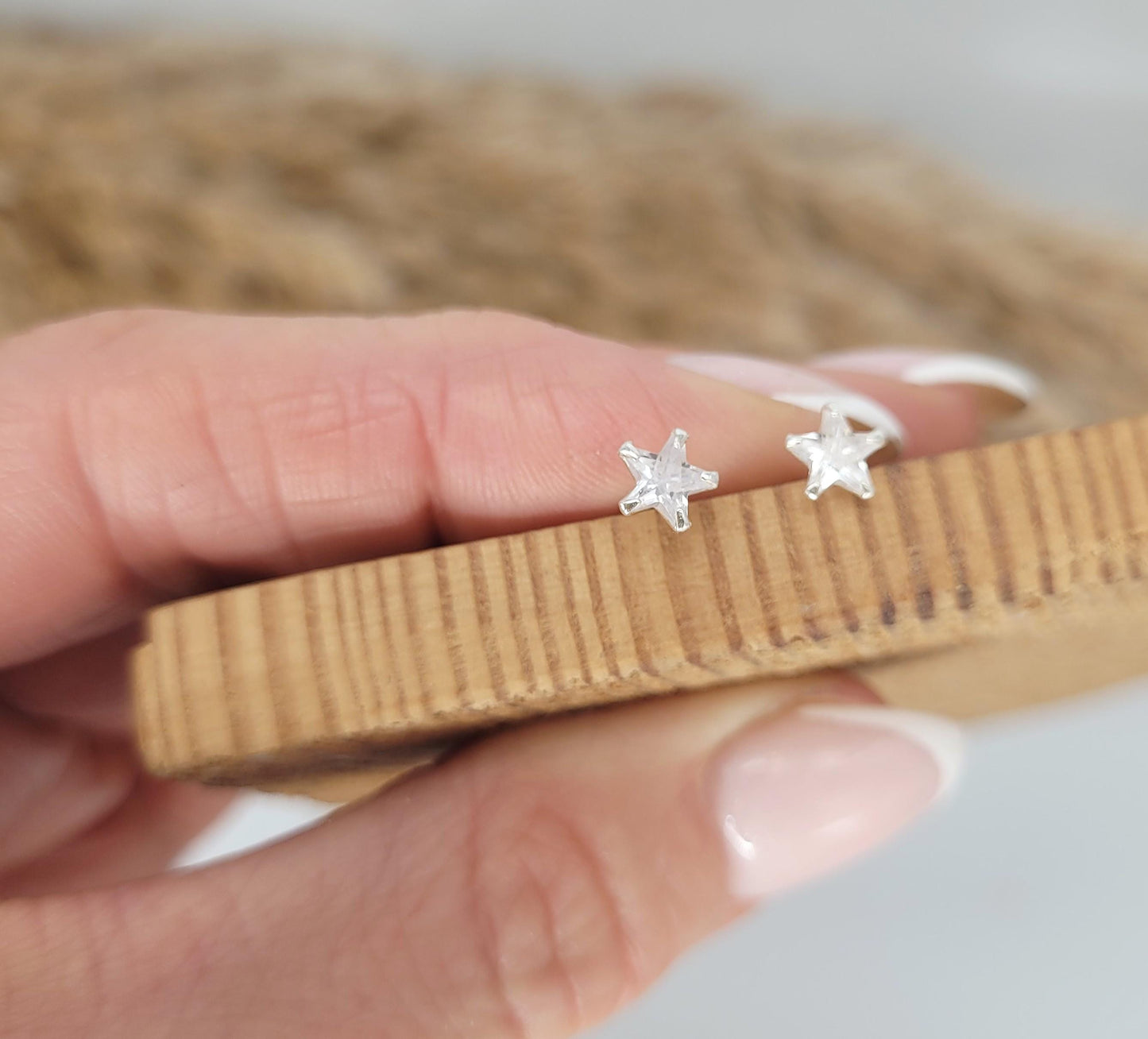 Sterling silver stud earrings / Sliver studs / Minimal /Minimalist / Cute / Gift idea / Birthday gift for her