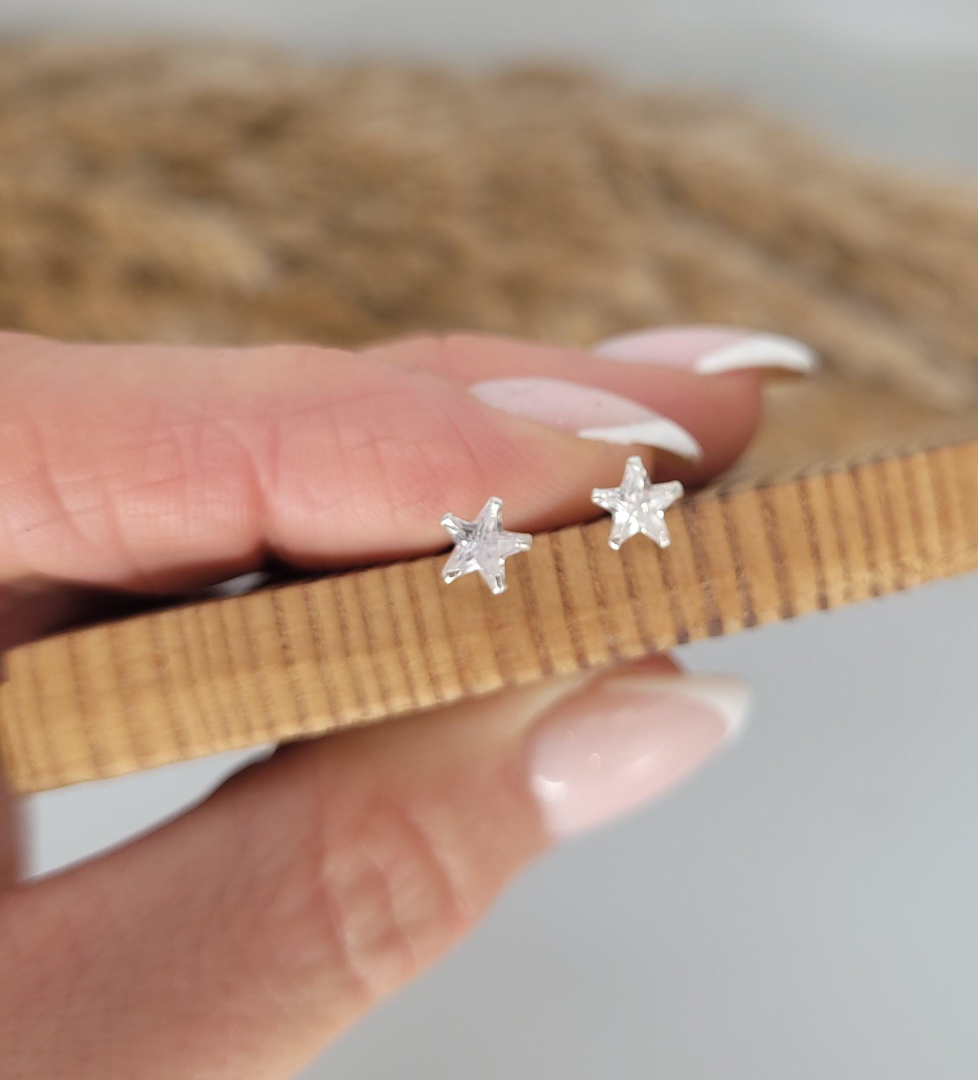 Sterling silver stud earrings / Sliver studs / Minimal /Minimalist / Cute / Gift idea / Birthday gift for her
