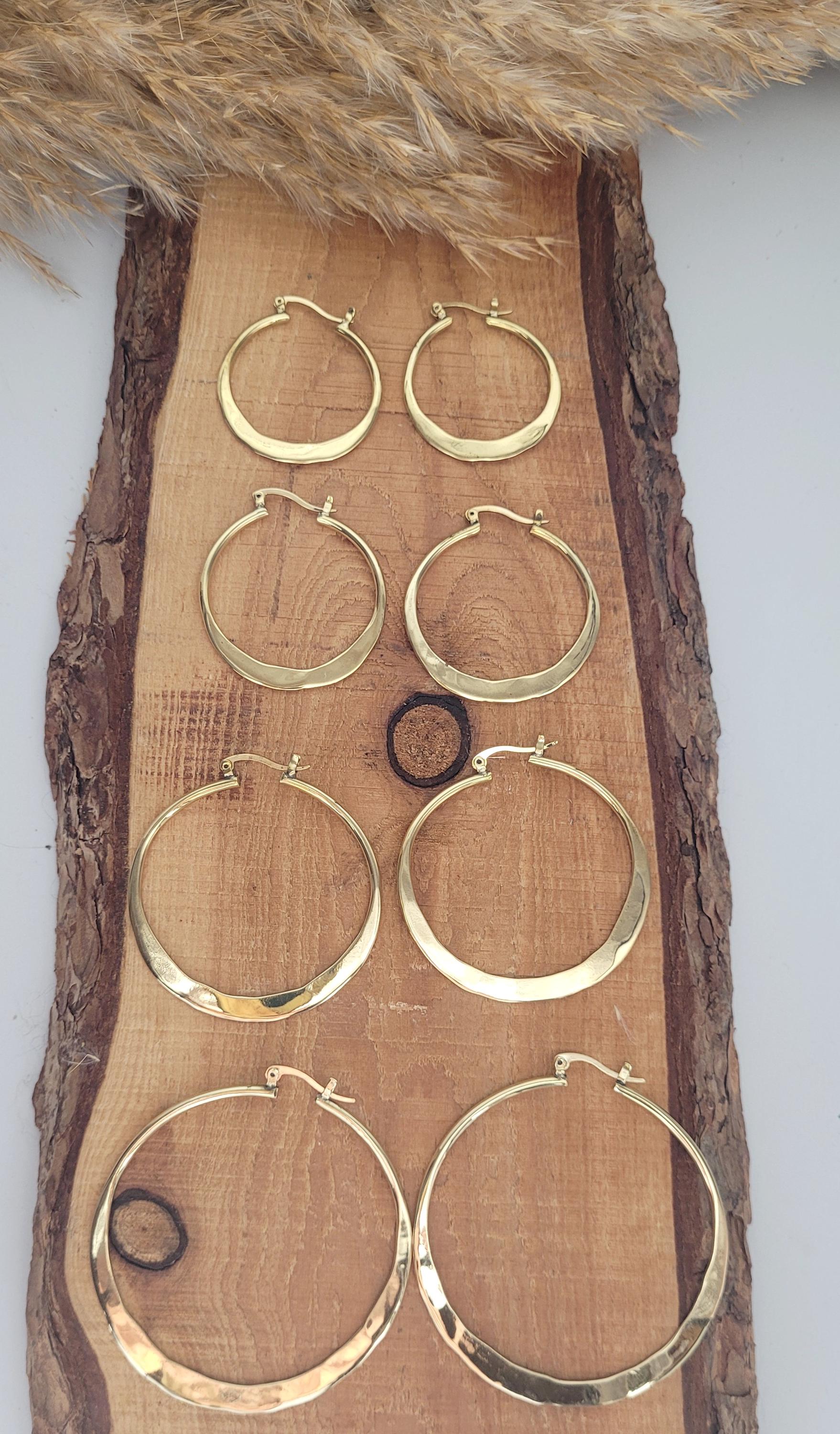 Brass hammered hoops / Hoop earrings / Small hoops / Large hoops / Hippie / Unique / Free uk shipping / Gift