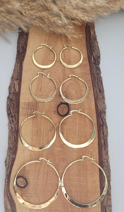 Brass hammered hoops / Hoop earrings / Small hoops / Large hoops / Hippie / Unique / Free uk shipping / Gift