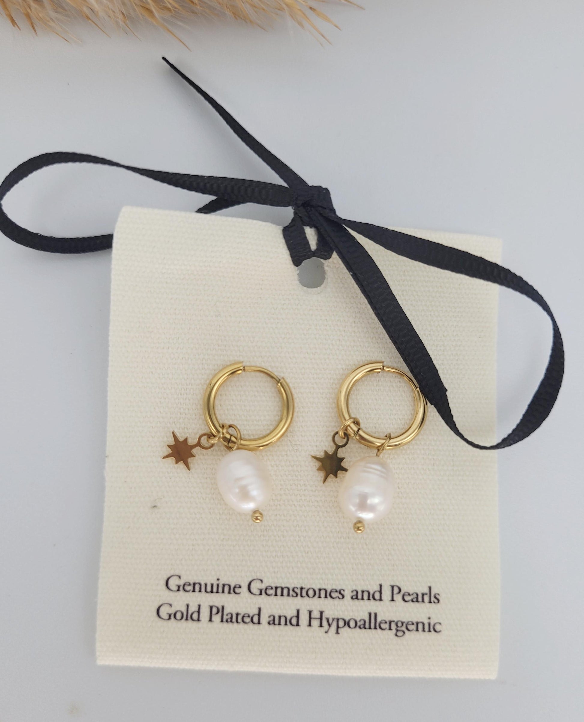 Gold huggie hoops / Moon earrings / Star / Hoops / 18k Gold plated / Gift / Cute / Wedding / Bridesmaid / Boho / Ethnic style / Birthday