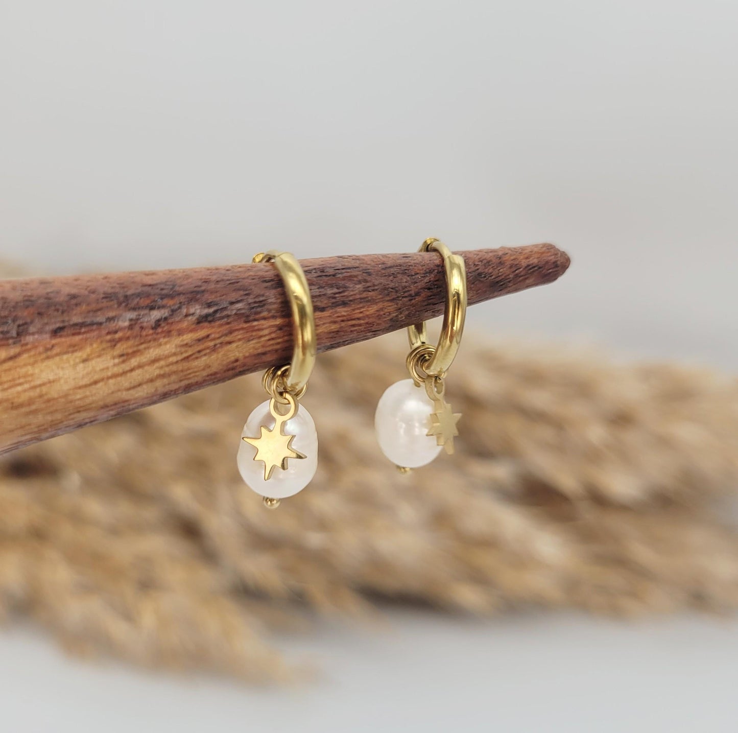 Gold huggie hoops / Moon earrings / Star / Hoops / 18k Gold plated / Gift / Cute / Wedding / Bridesmaid / Boho / Ethnic style / Birthday