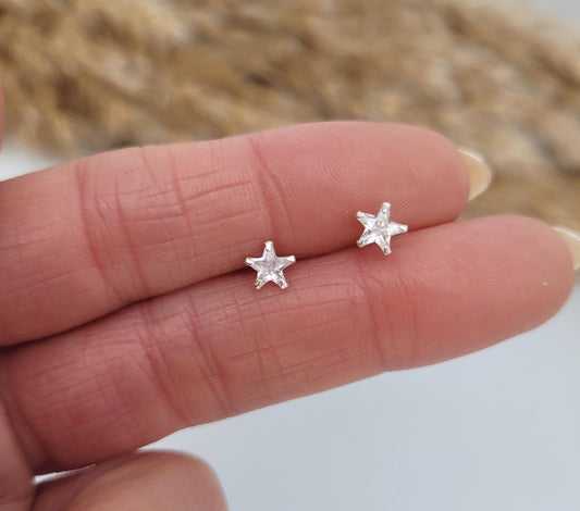 Sterling silver stud earrings / Sliver studs / Minimal /Minimalist / Cute / Gift idea / Birthday gift for her