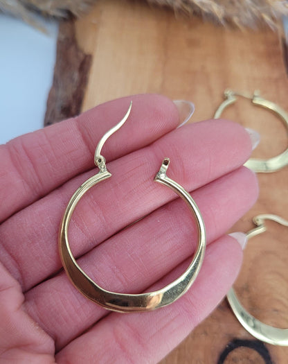 Brass hammered hoops / Hoop earrings / Small hoops / Large hoops / Hippie / Unique / Free uk shipping / Gift