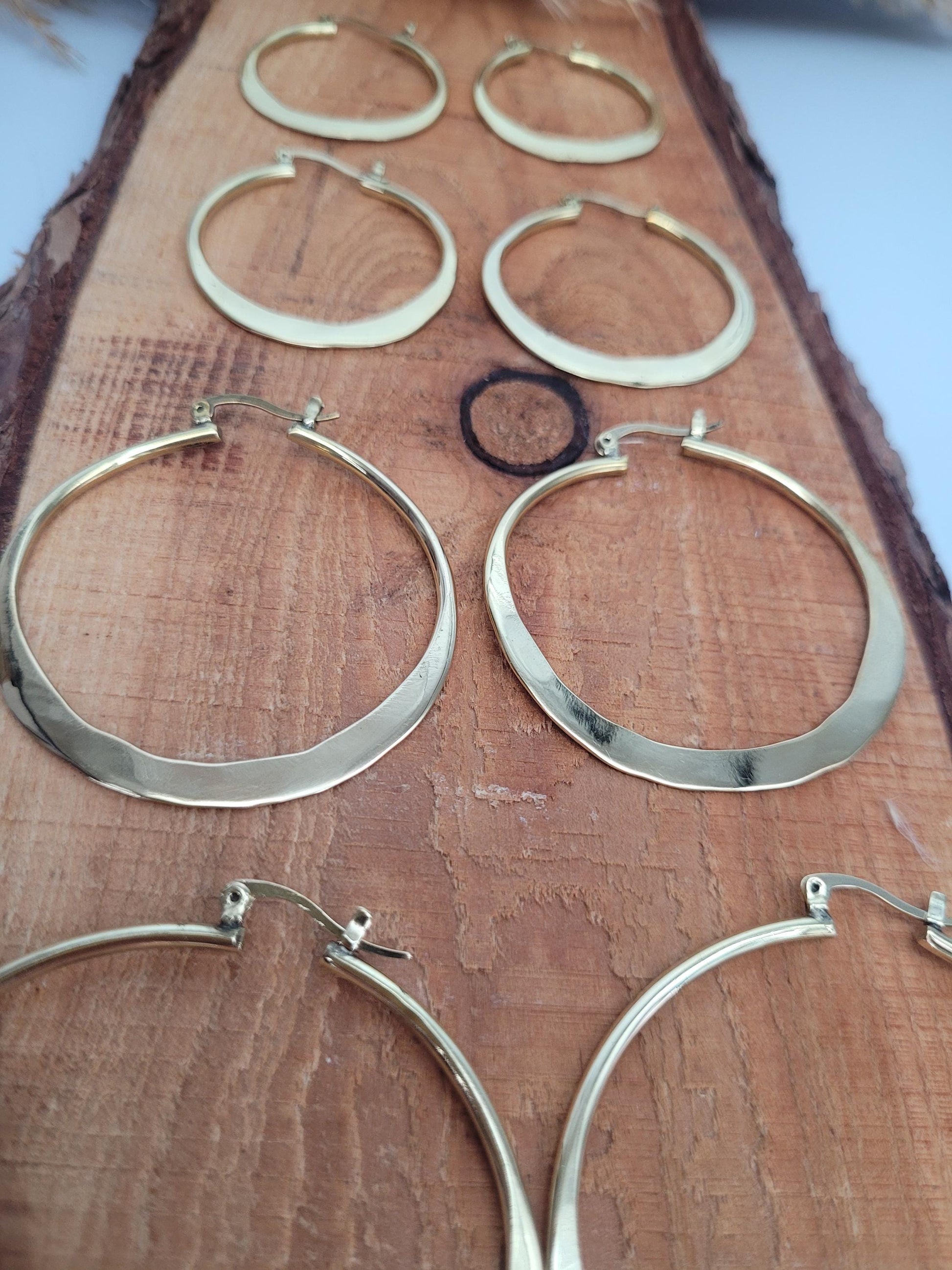 Brass hammered hoops / Hoop earrings / Small hoops / Large hoops / Hippie / Unique / Free uk shipping / Gift