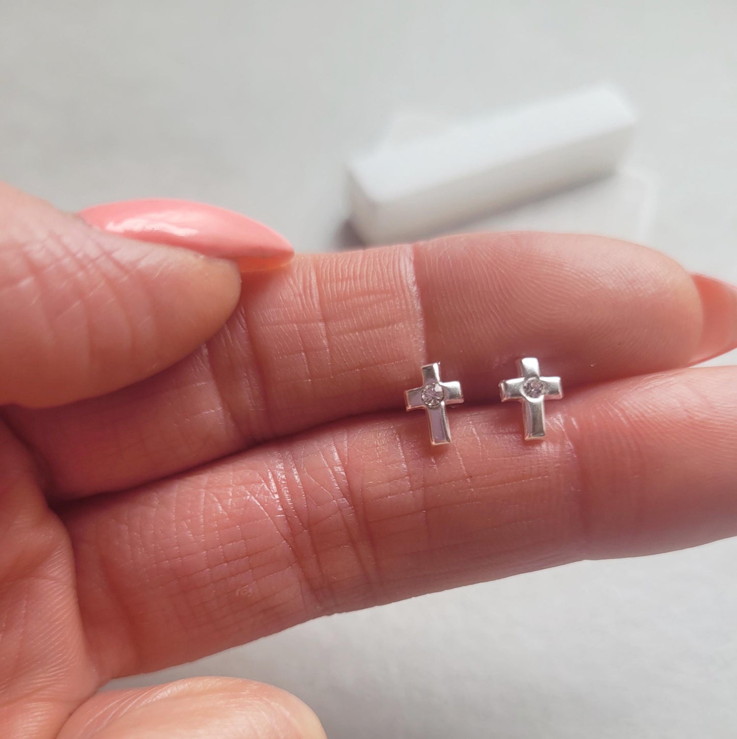 Sterling silver cross studs / Studs / Silver earrings / Religous / Cross / Pray