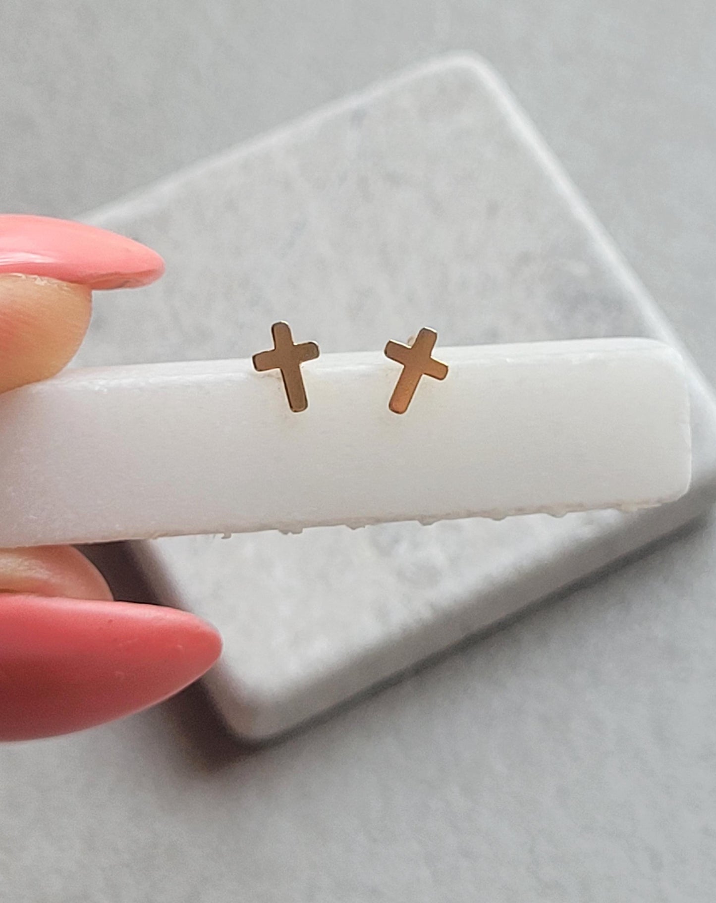 925 sterling silver 18k gold plated Cross studs / Gold Cross/ Studs / Earings / Gift / Minimal / Minimalist jewellery