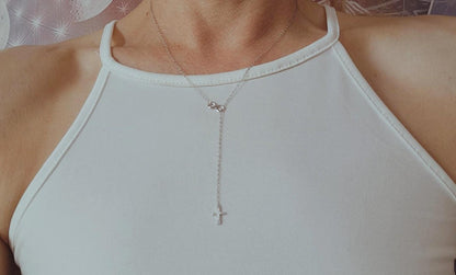 Sterling silver cross necklace / Minimal / Minimalist / Gift / Cross / Silver / Layer necklace