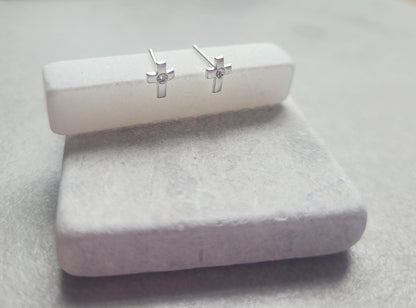 Sterling silver cross studs / Studs / Silver earrings / Religous / Cross / Pray