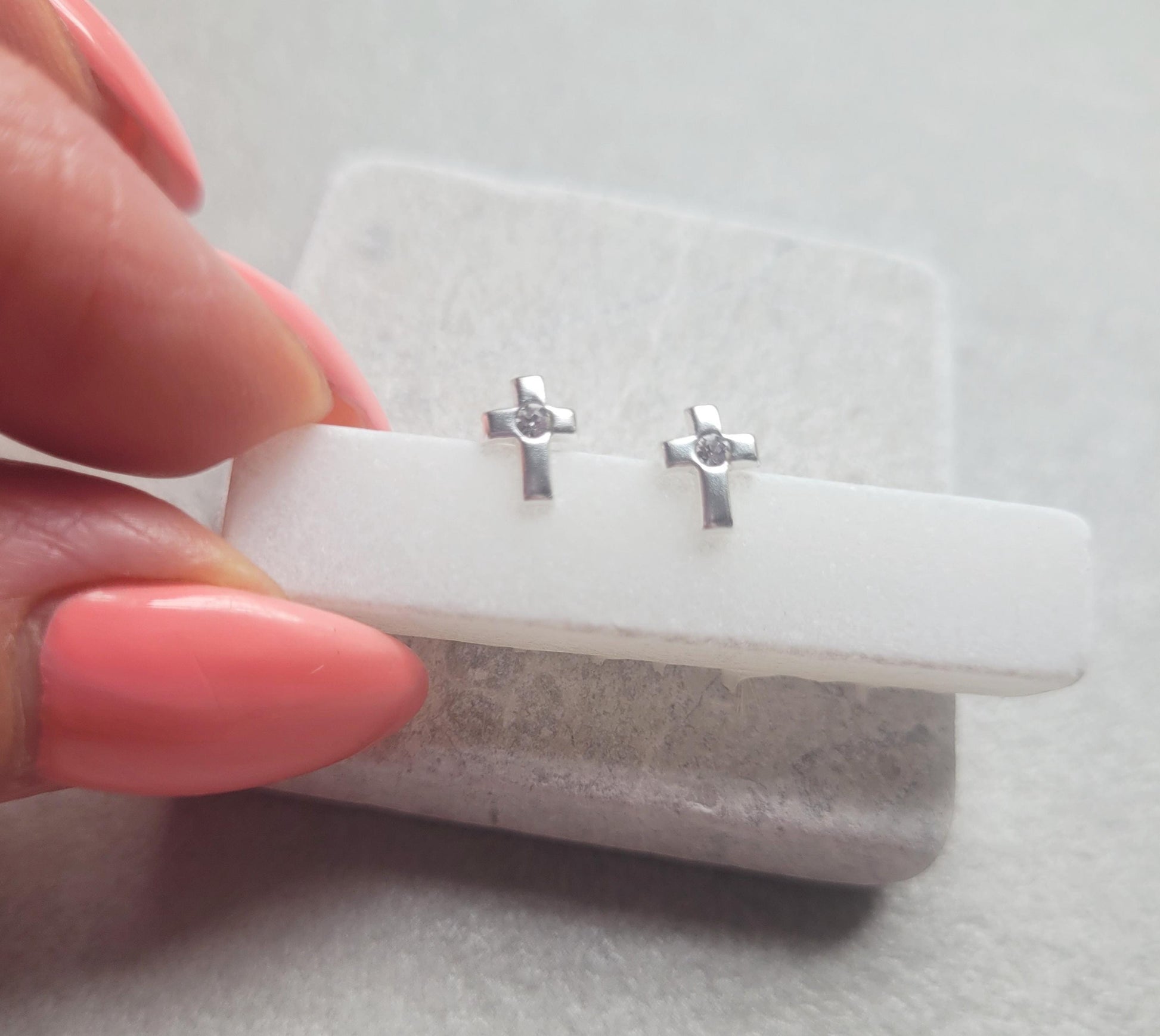 Sterling silver cross studs / Studs / Silver earrings / Religous / Cross / Pray