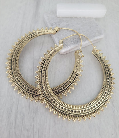 Extra large golden hoops / Hoop earrings / Detailed hoops / Gift / Pretty / Brass / Statement / Big hoops