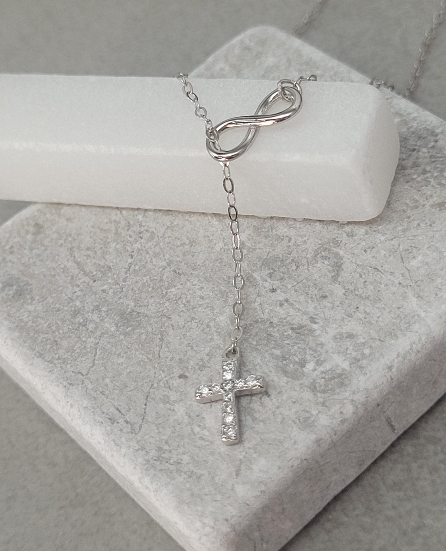 Sterling silver cross necklace / Minimal / Minimalist / Gift / Cross / Silver / Layer necklace