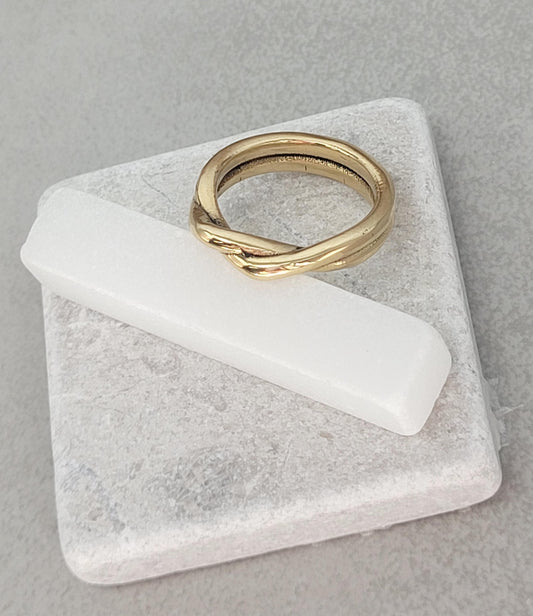 Golden twisted ring / Simple ring / Gold ring / Brass ring / Minimal / Minimalist