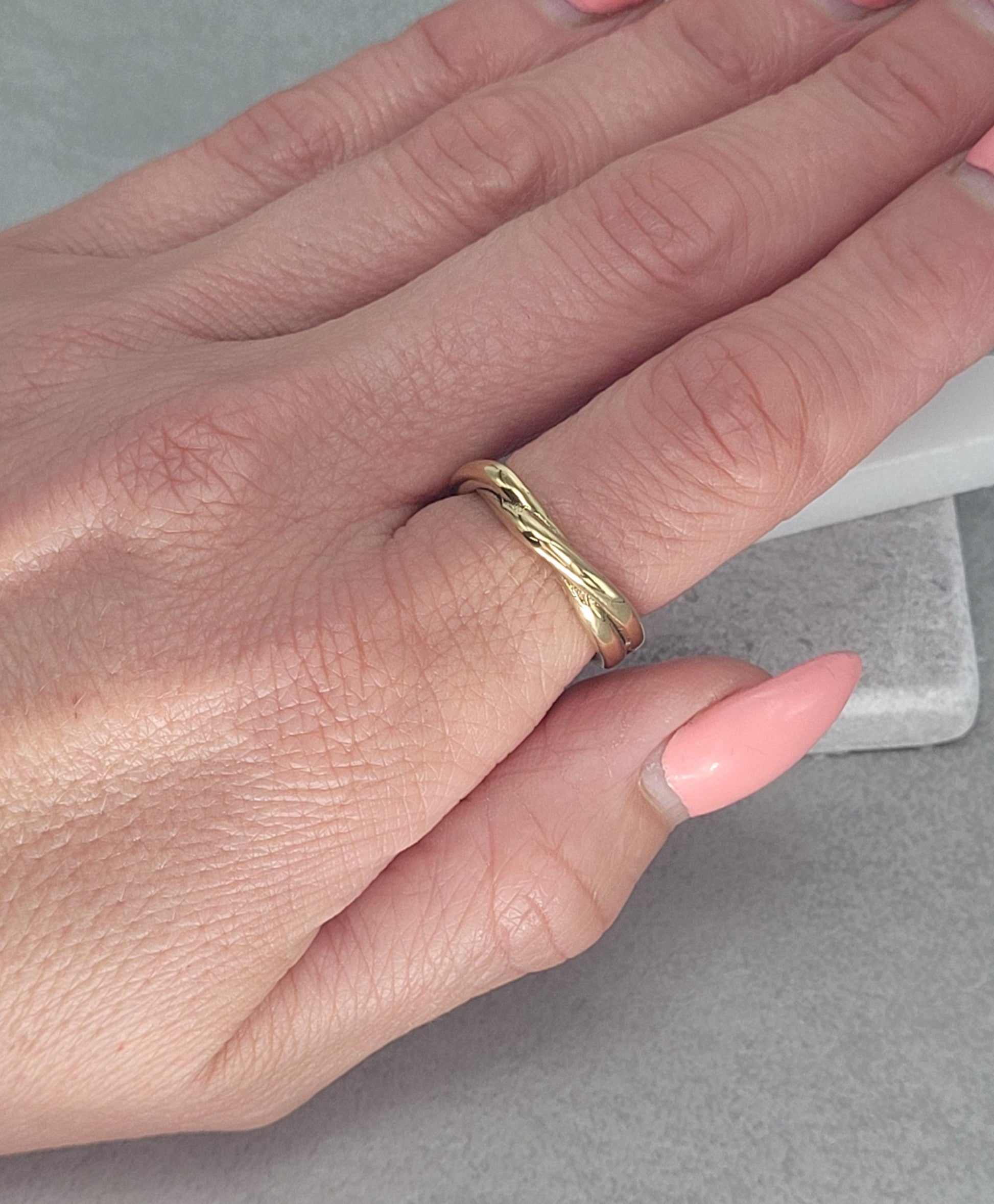 Golden twisted ring / Simple ring / Gold ring / Brass ring / Minimal / Minimalist