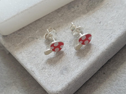Sterling silver mushroom studs / Mushrooms / Studs / Silver / Gift / Festival / Minimal / Minimalist