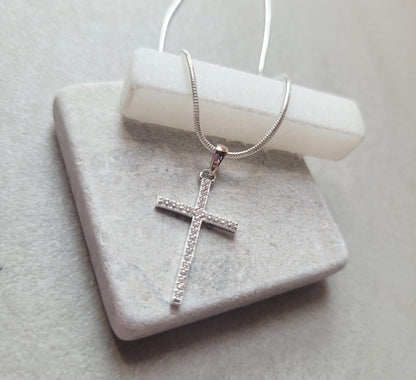 Sterling silver cross necklace / Cross / Gift / Silver chain / Silver necklace / Minimal / Minimalist