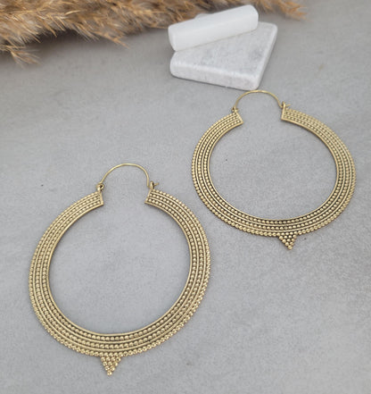 Extra large golden hoops / Oversized earrings / Statement-Making / Urban glam / Hoops / Tropical vibe / Boho chic / Unique design / Big hoop