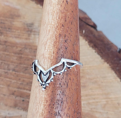 Bohemian style ring / Minimal / Minimalist / Gift / Free uk shipping / Silver ring / Elegant / Simple / Dainty / Gift