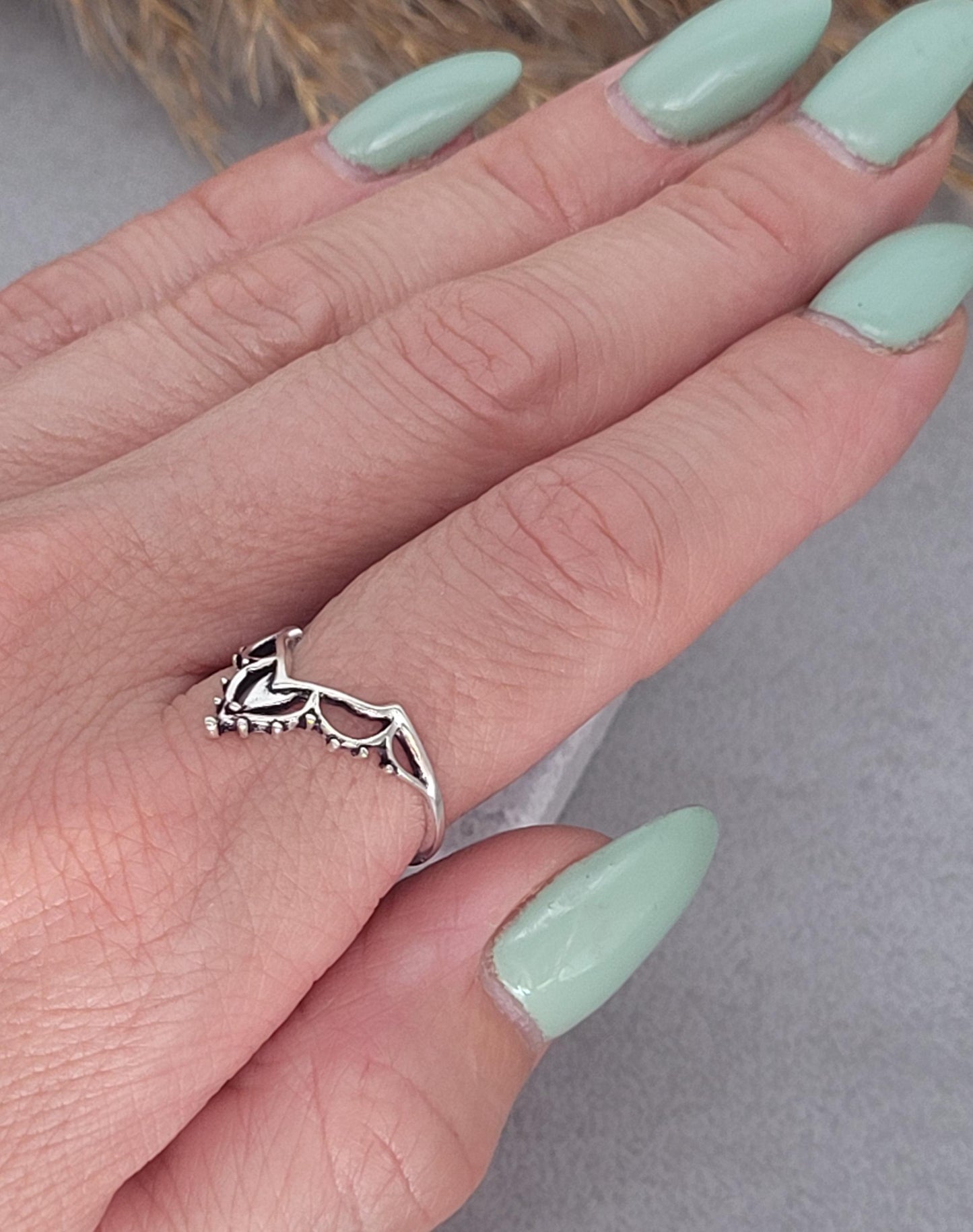 Bohemian style ring / Minimal / Minimalist / Gift / Free uk shipping / Silver ring / Elegant / Simple / Dainty / Gift