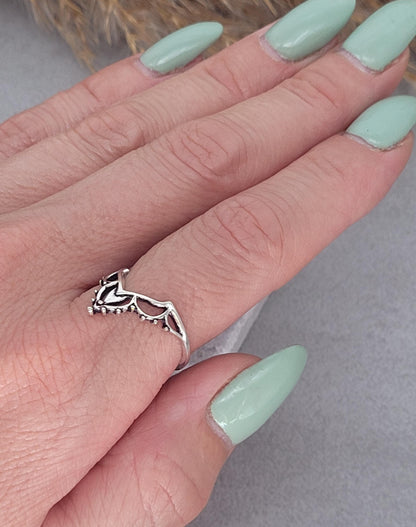 Bohemian style ring / Minimal / Minimalist / Gift / Free uk shipping / Silver ring / Elegant / Simple / Dainty / Gift