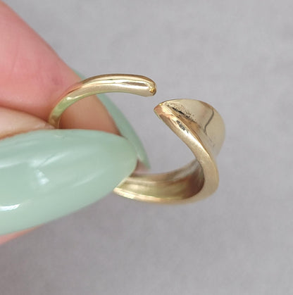Simple golden ring / Adjustable / Brass / Minimal / Band / Gift / Elegant / Delicate / Bold / Cute / Brass jewellery
