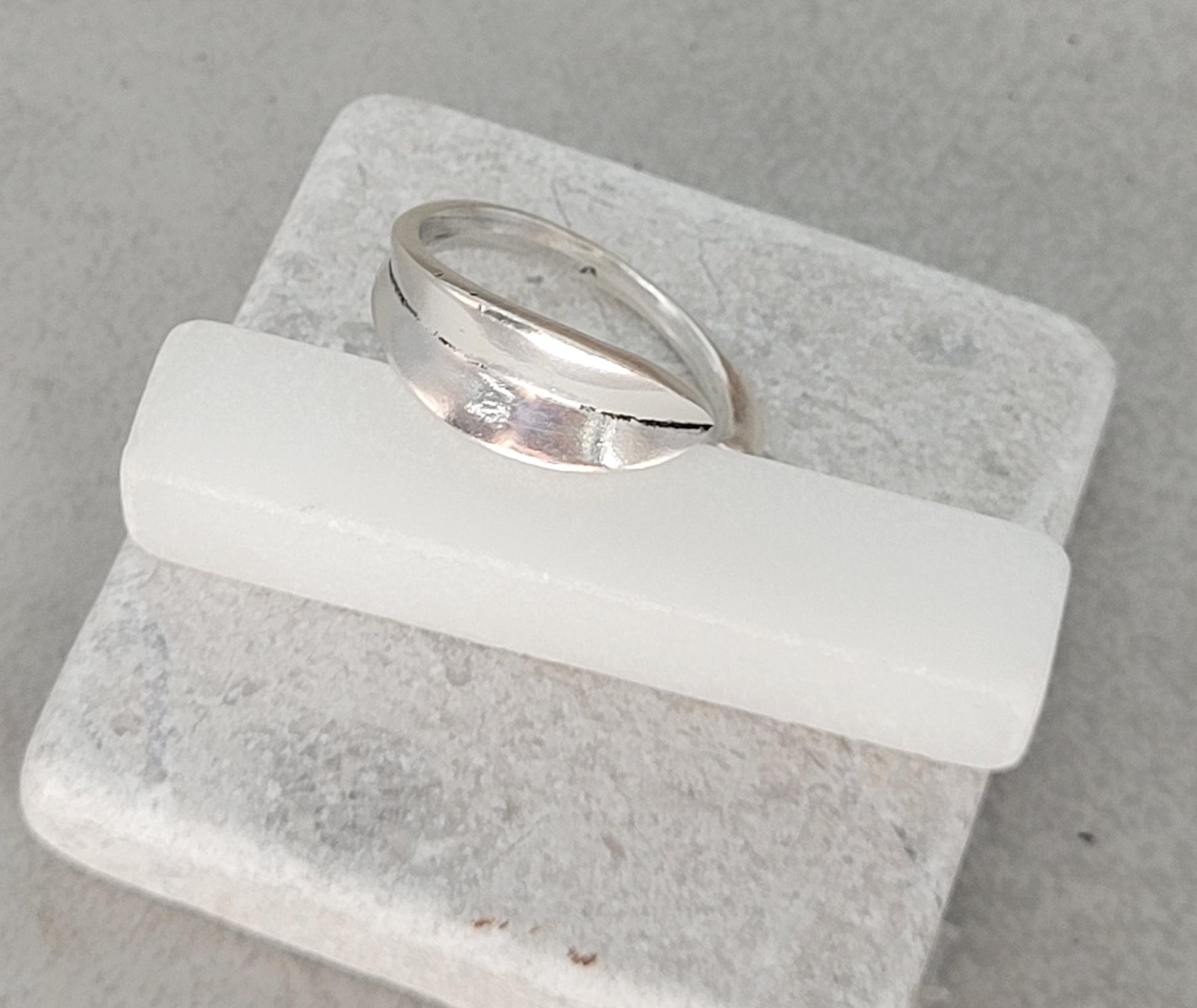 Simple silver ring / Adjustable / Silver / Minimal / Band / Gift / Elegant / Delicate / Bold / Cute / Brass jewellery