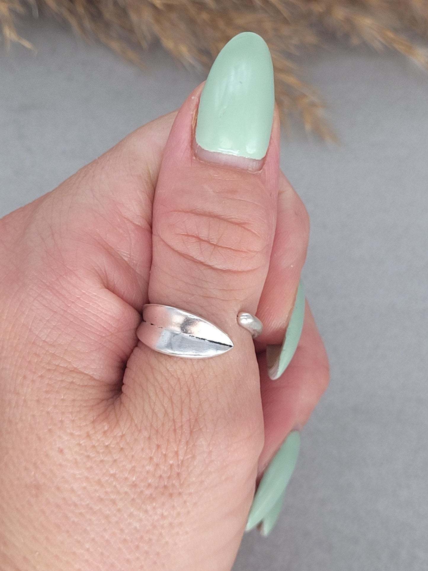 Simple silver ring / Adjustable / Silver / Minimal / Band / Gift / Elegant / Delicate / Bold / Cute / Brass jewellery