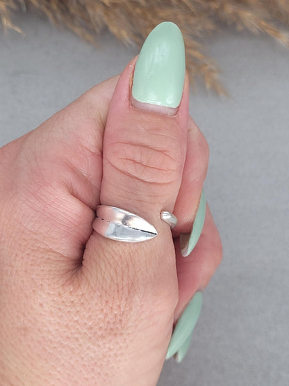 Simple silver ring / Adjustable / Silver / Minimal / Band / Gift / Elegant / Delicate / Bold / Cute / Brass jewellery