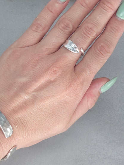 Simple silver ring / Adjustable / Silver / Minimal / Band / Gift / Elegant / Delicate / Bold / Cute / Brass jewellery