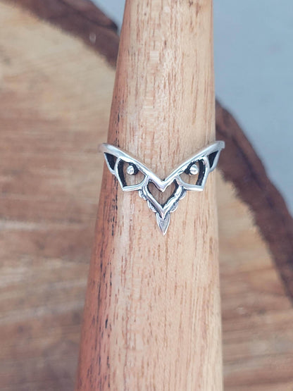 Silver detailed ring / Simple / Elegant / Minimal / Minimalist / Stackable / Cute / Gift / Dainty