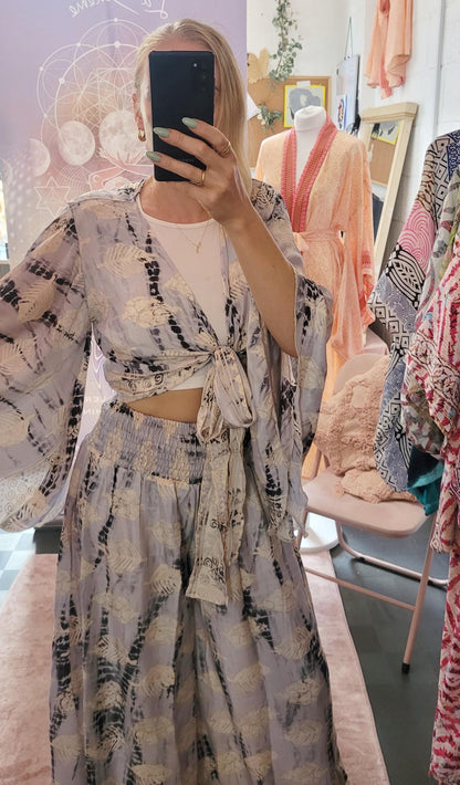 Bamboo silk co-ord set / Summer / Elegant / Holiday / Beach / Soft / Top and trousers / Boho / Luxurious / Sustainable / Flowy / Comfortable