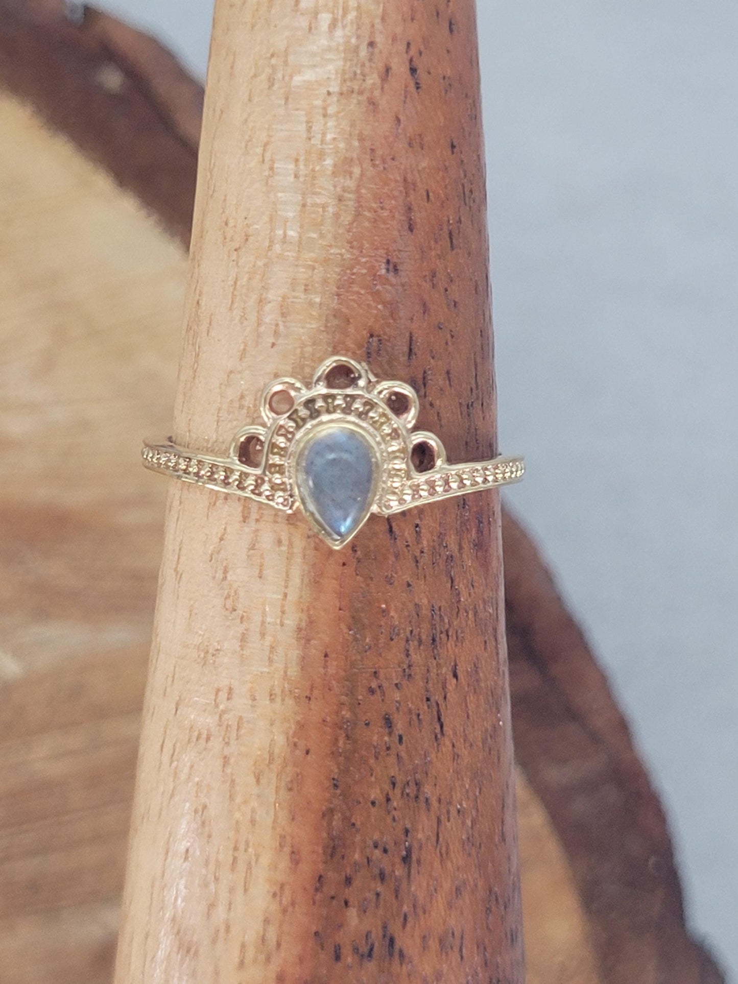 Golden ring / Simple / Simplicity / Flower / Nature-inspired style / Gift / Ethnic/ Cute gift / Brass / Elegant / Minimal range