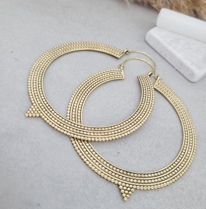 Extra large golden hoops / Oversized earrings / Statement-Making / Urban glam / Hoops / Tropical vibe / Boho chic / Unique design / Big hoop