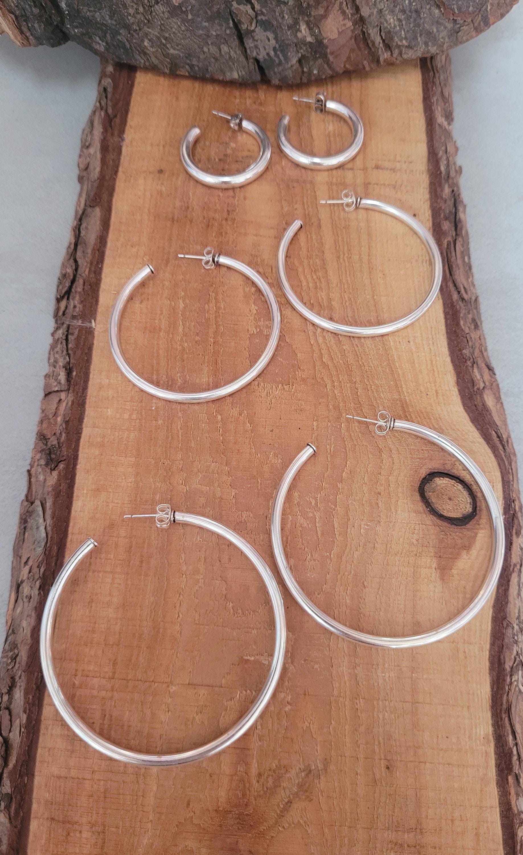 Thin silver hoops / Hoop earrings / Small hoops / Large hoops / Elegant / Everyday wear / Lightweight / Minimal / Boho / Gift