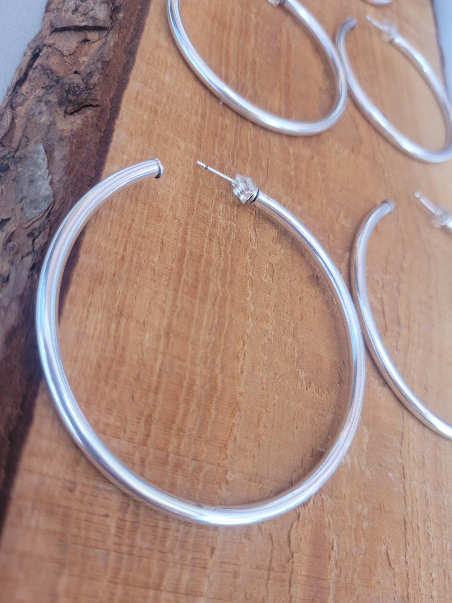 Thin silver hoops / Hoop earrings / Small hoops / Large hoops / Elegant / Everyday wear / Lightweight / Minimal / Boho / Gift