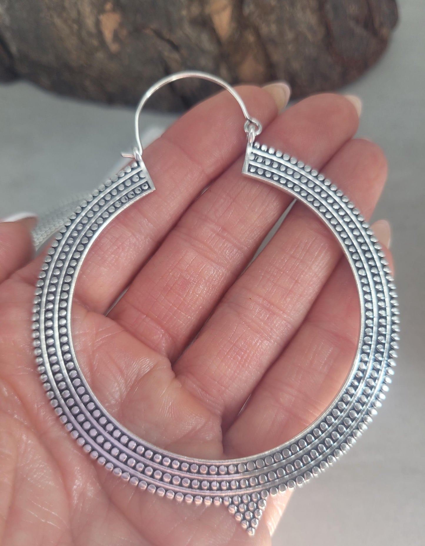 Extra large silver hoops / Oversized earrings / Statement-Making / Urban glam / Hoops / Tropical vibe / Boho chic / Unique design / Big hoop