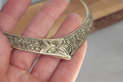 Golden choker / Brass jewellery / Tribal / Unique design / Gift / Boho / Bohemian / Festival / Hippie / Ethnic