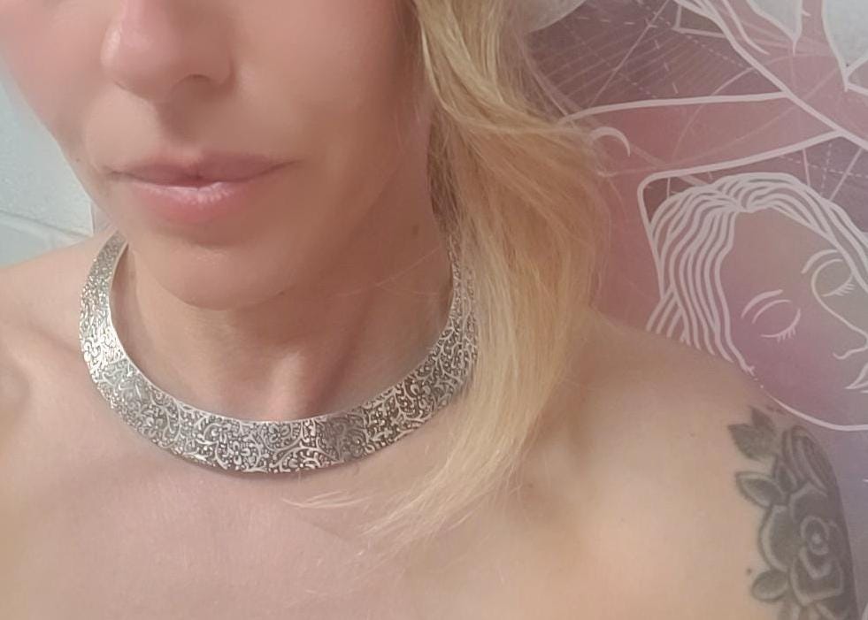 Silver choker necklace / Unique Flower design / Ethnic necklace / Gift / Silver / Statement / Luxurious / Modern / Minimal / Elegant /