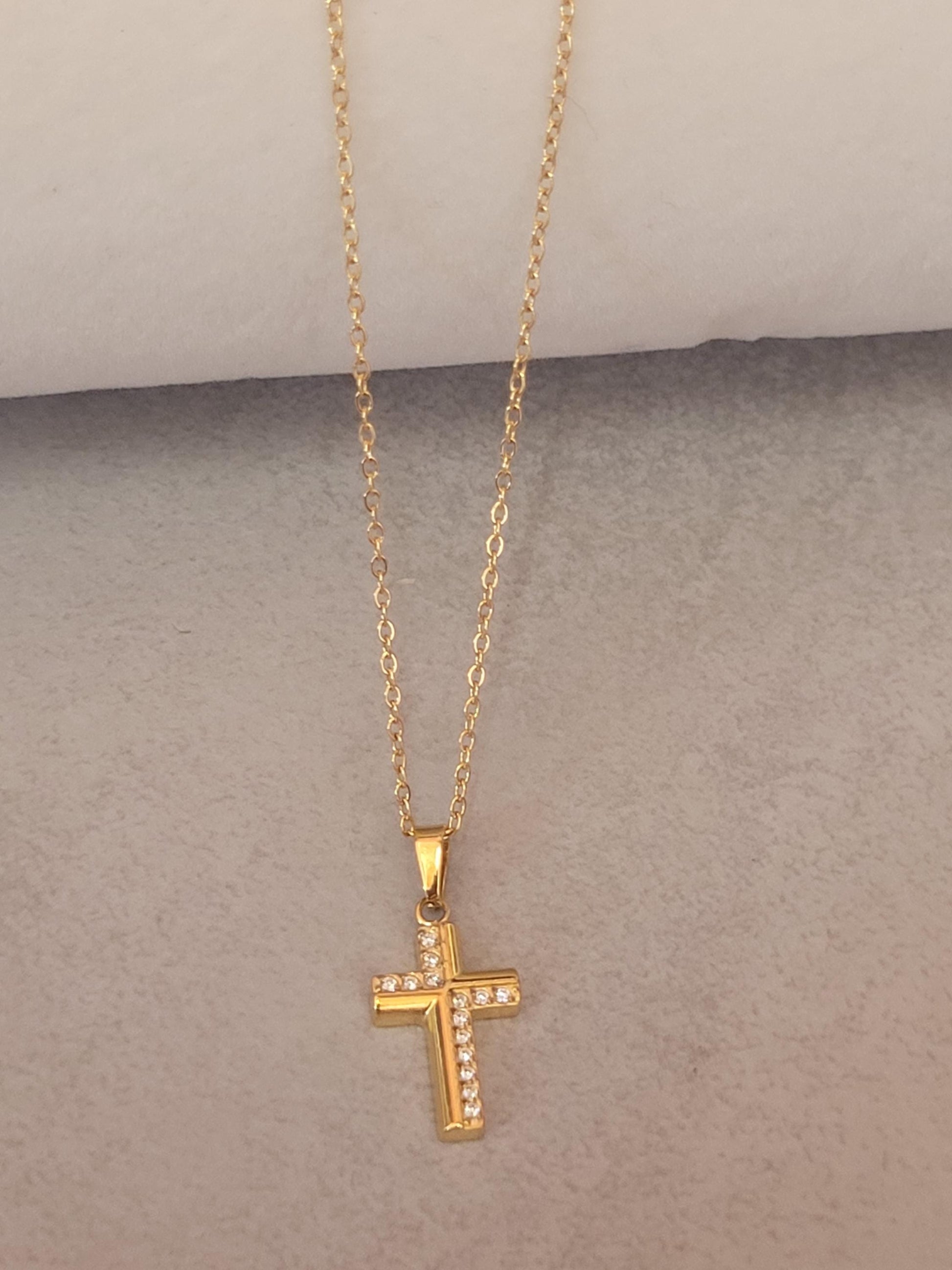 Golden Cross necklace / Faith jewellery / Gold / Simple / Simplicity / Minimal / Gift / Cute / Pretty / Waterproof jewellery