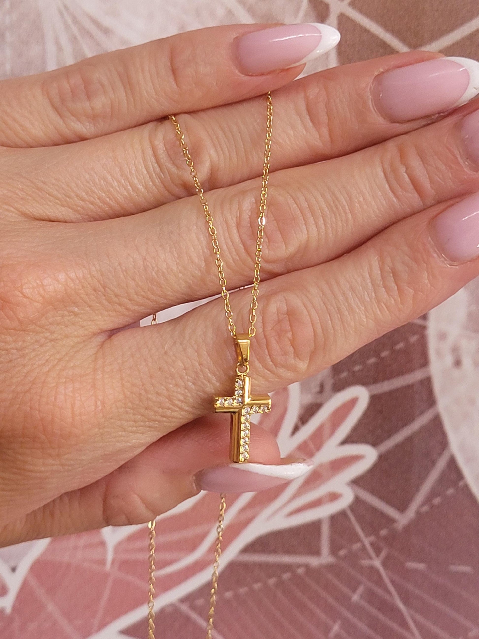 Golden Cross necklace / Faith jewellery / Gold / Simple / Simplicity / Minimal / Gift / Cute / Pretty / Waterproof jewellery