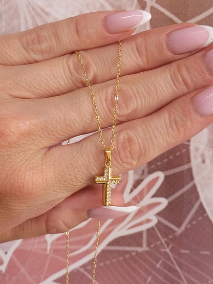 Golden Cross necklace / Faith jewellery / Gold / Simple / Simplicity / Minimal / Gift / Cute / Pretty / Waterproof jewellery