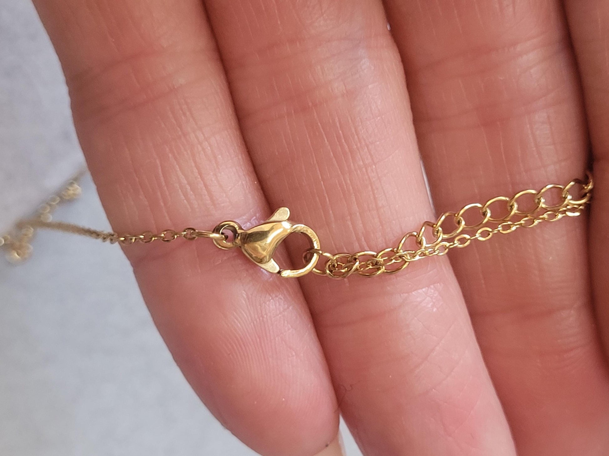 Golden Cross necklace / Faith jewellery / Gold / Simple / Simplicity / Minimal / Gift / Cute / Pretty / Waterproof jewellery