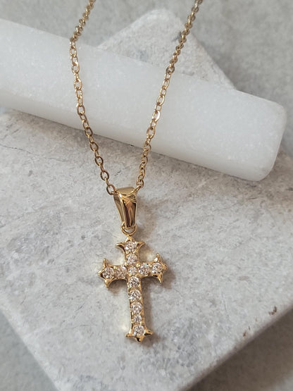 Golden Cross necklace / Faith jewellery / Gold / Simple / Simplicity / Minimal / Gift / Cute / Pretty / Waterproof jewellery