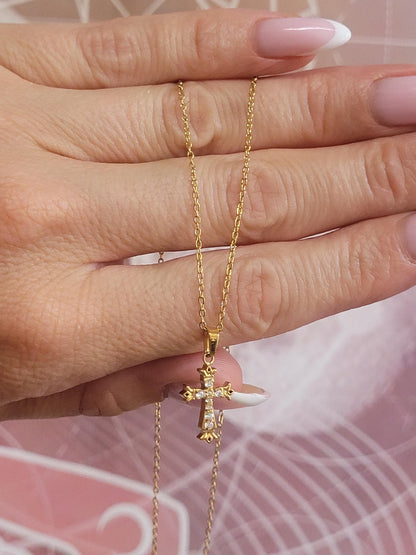 Golden Cross necklace / Faith jewellery / Gold / Simple / Simplicity / Minimal / Gift / Cute / Pretty / Waterproof jewellery