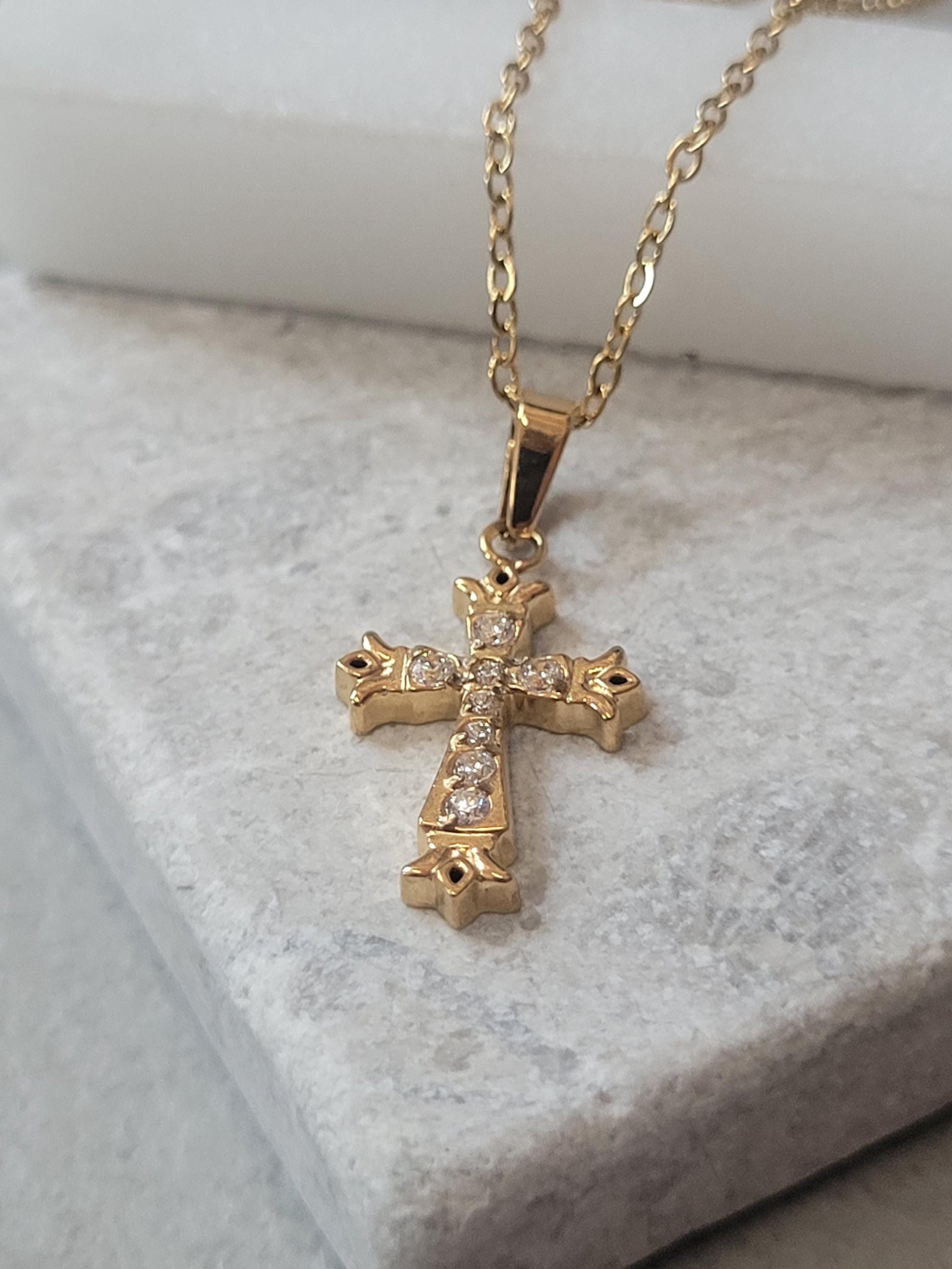Golden Cross necklace / Faith jewellery / Gold / Simple / Simplicity / Minimal / Gift / Cute / Pretty / Waterproof jewellery