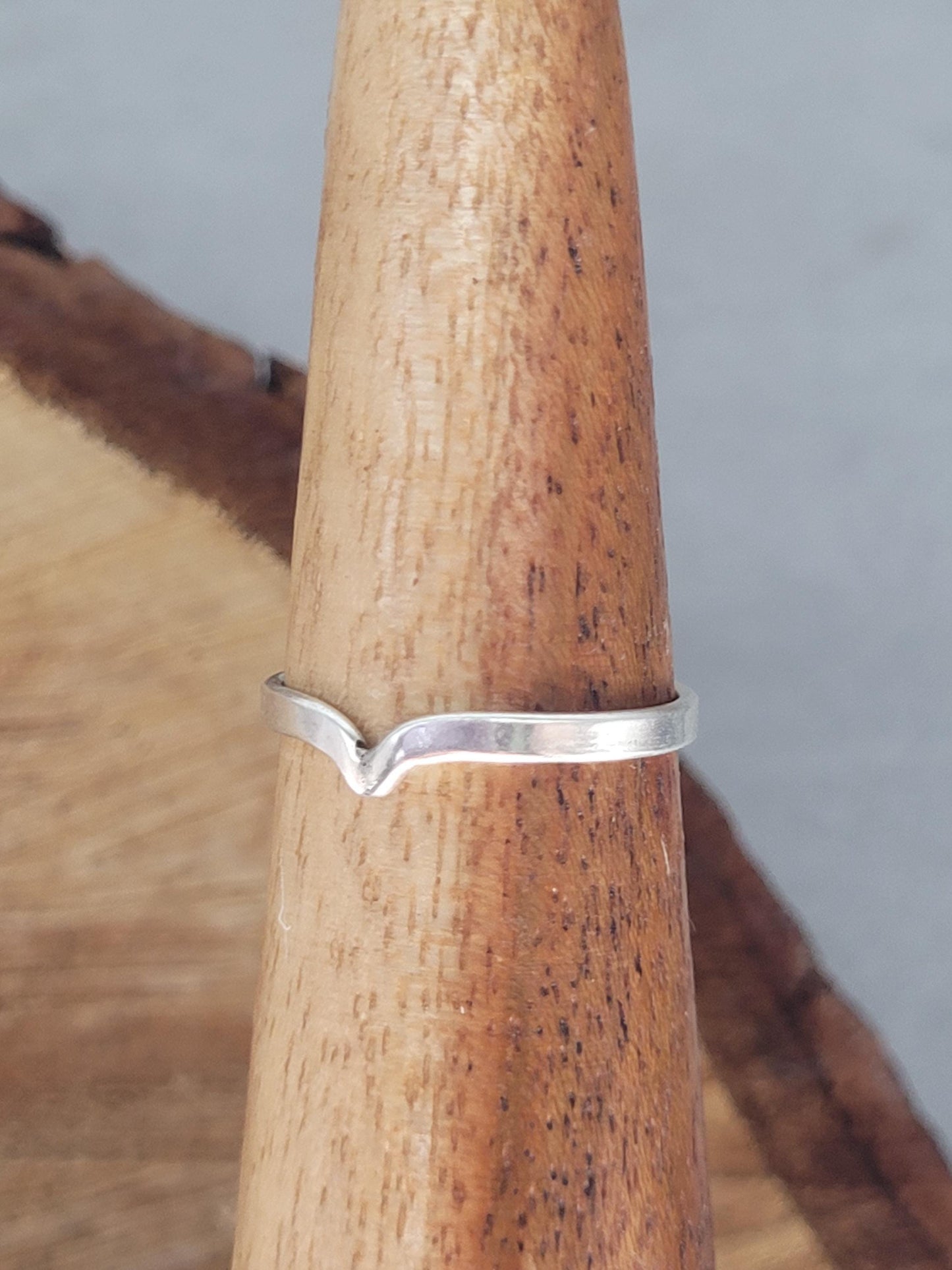 Simple silver midi ring / Elegant / Minimal / Minimalist / Stackable / Dainty-design / Gift / Cute