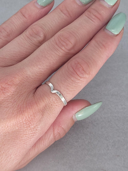 Simple silver midi ring / Elegant / Minimal / Minimalist / Stackable / Dainty-design / Gift / Cute