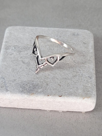 Silver detailed ring / Simple / Elegant / Minimal / Minimalist / Stackable / Cute / Gift / Dainty
