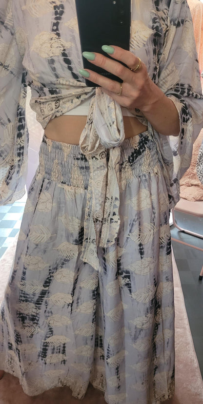 Bamboo silk co-ord set / Summer / Elegant / Holiday / Beach / Soft / Top and trousers / Boho / Luxurious / Sustainable / Flowy / Comfortable