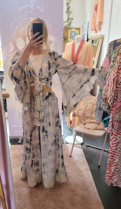 Bamboo silk co-ord set / Summer / Elegant / Holiday / Beach / Soft / Top and trousers / Boho / Luxurious / Sustainable / Flowy / Comfortable